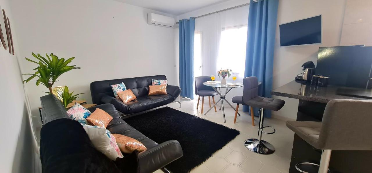 Precioso Apartamento Con Piscinas Y Vistas Al Mar. Benalmádena Exteriör bild