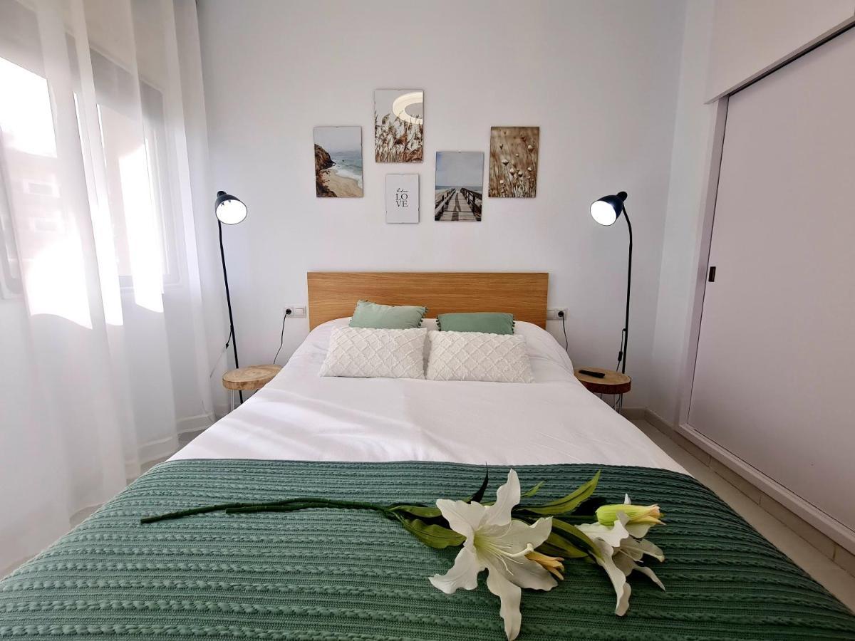 Precioso Apartamento Con Piscinas Y Vistas Al Mar. Benalmádena Exteriör bild