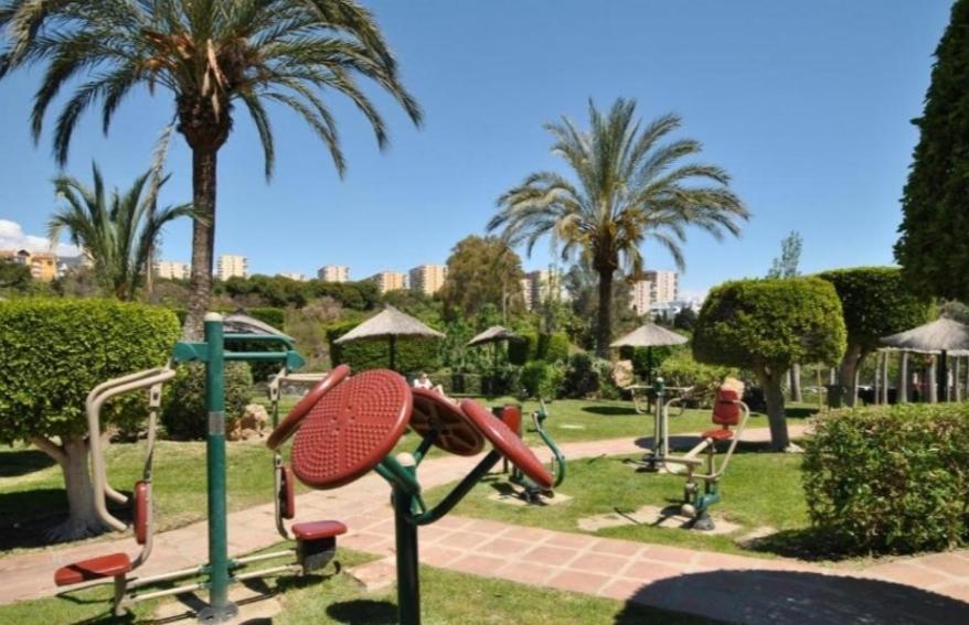 Precioso Apartamento Con Piscinas Y Vistas Al Mar. Benalmádena Exteriör bild