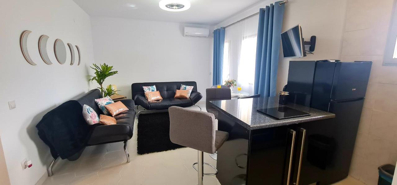 Precioso Apartamento Con Piscinas Y Vistas Al Mar. Benalmádena Exteriör bild